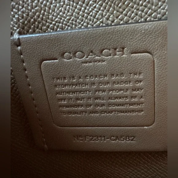 Coach Mollie Bucket Bag 22 In Signature Canvas - Picture 3 of 9